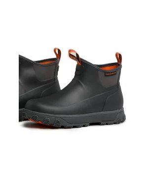 GRUNDÉNS ”Deviation Ankle Boot" kort gummistøvle SORT