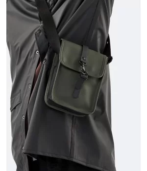 RAINS ”Flight Bag” BLACK + GREEN shoulder bag / cross-body bag w / strap (2 liters)