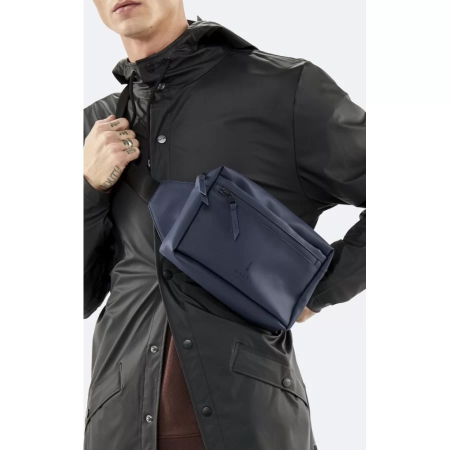 RAINS ”Waist Bag” NAVY BLUE buckle or cross-body bag (2.5 liters)